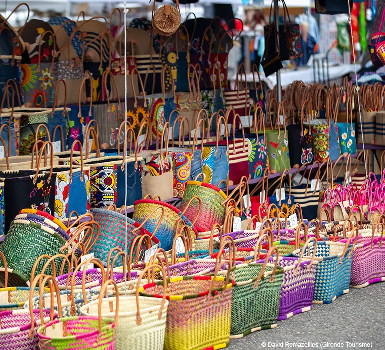 Le marché de Vendays-Montalivet en Gironde, à proximité du camping Vendays Montalivet
